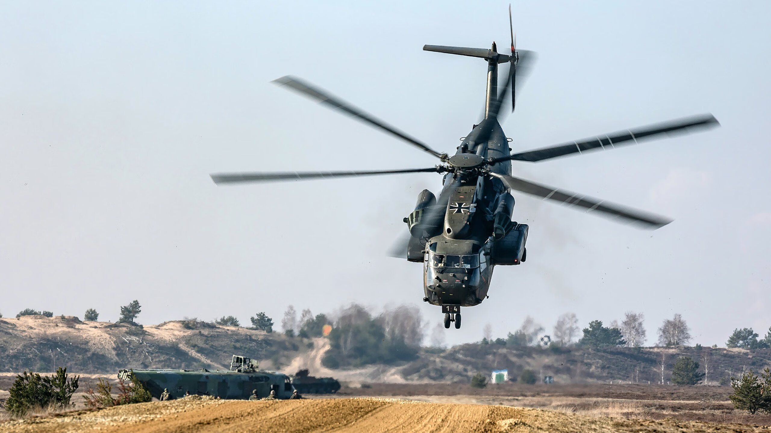 爱游戏体育APP下载-青少年篮球扶贫行动在偏远地区全面铺开，普及体育教育，青少年篮球训练项目