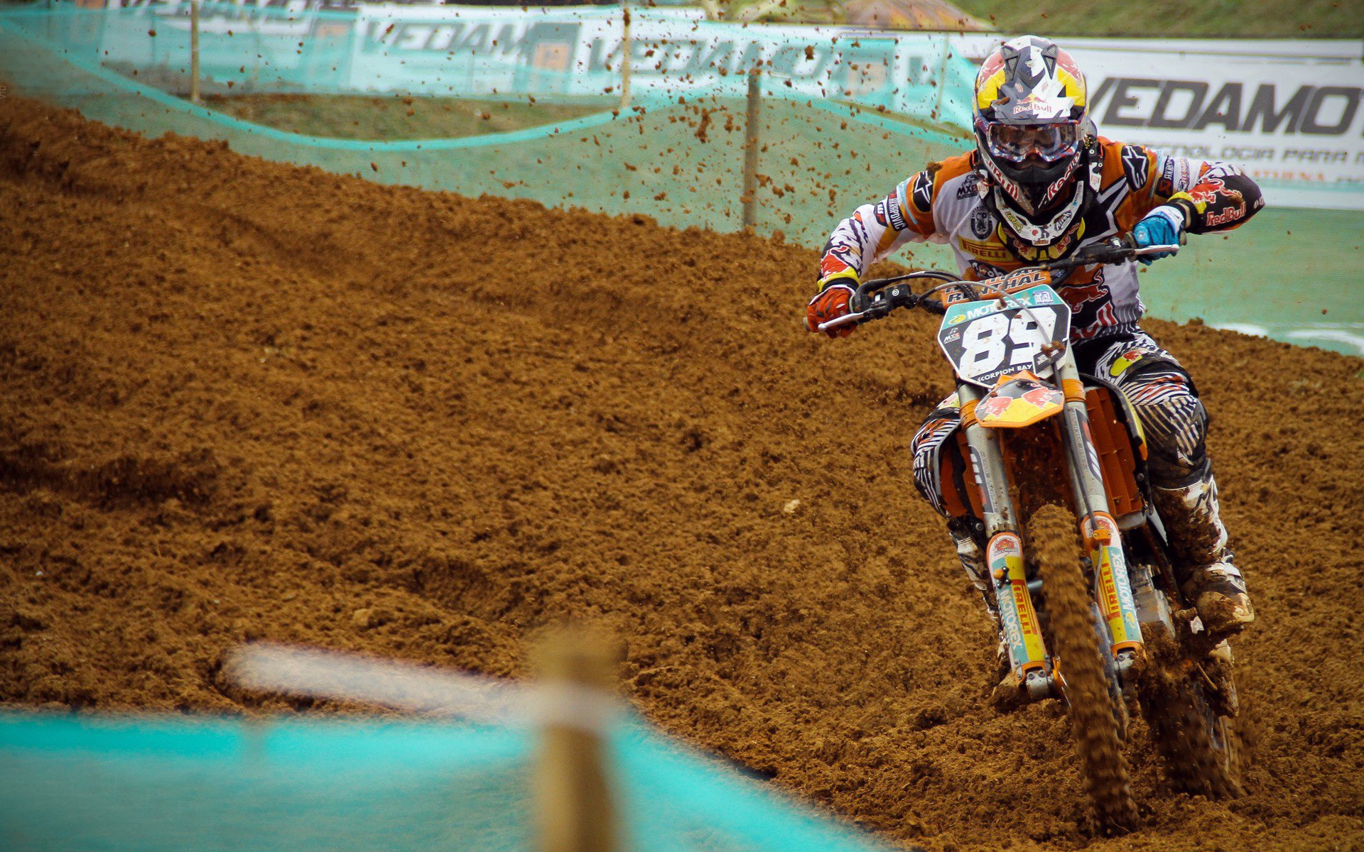 长距离自由泳成绩刷新赛季纪录，长距离自由泳提速技巧