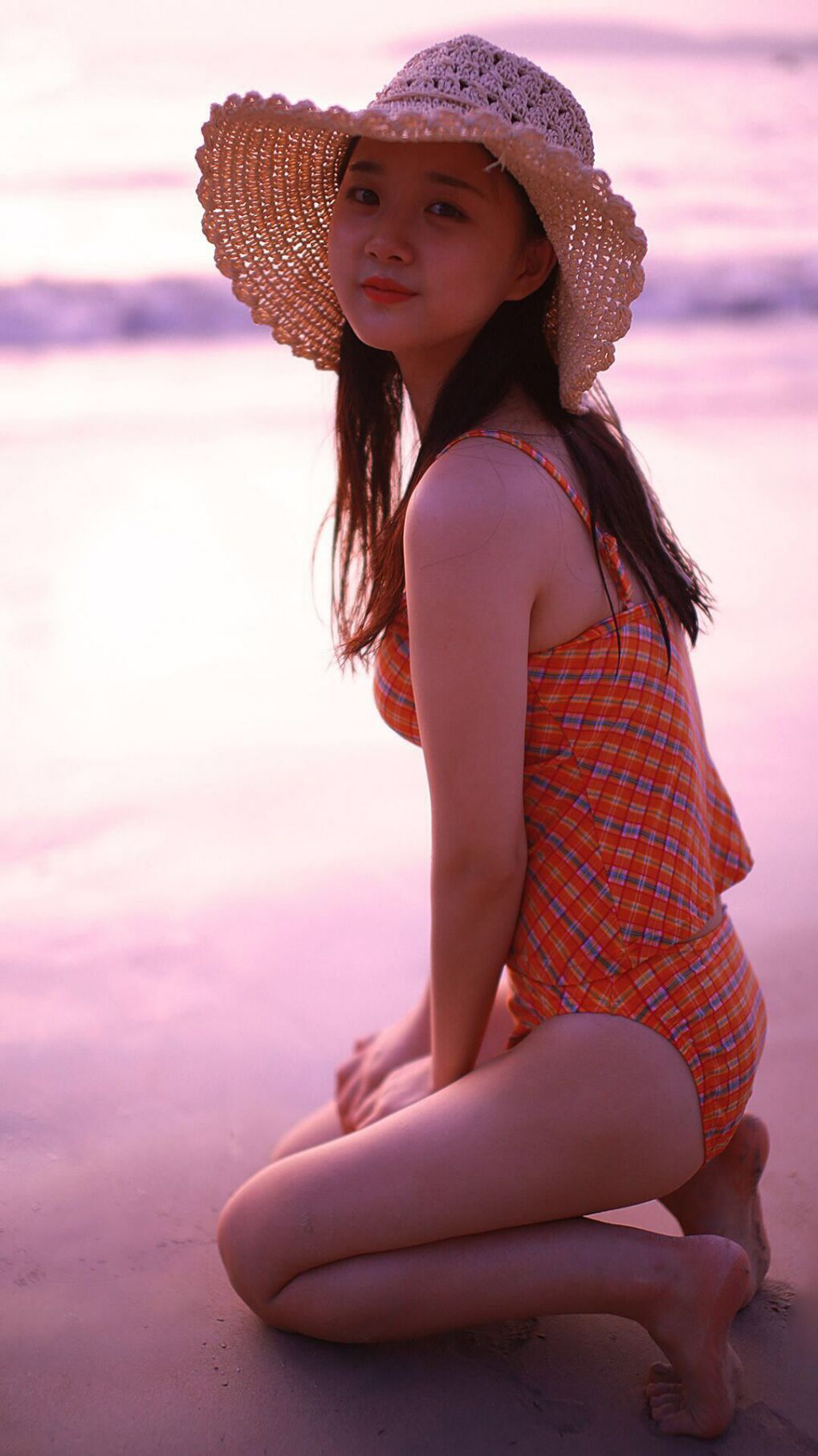 亚历克斯·格林伍德为袋鼠队带来稳固后防,展现铁血防守,亚历克斯-格林伍德