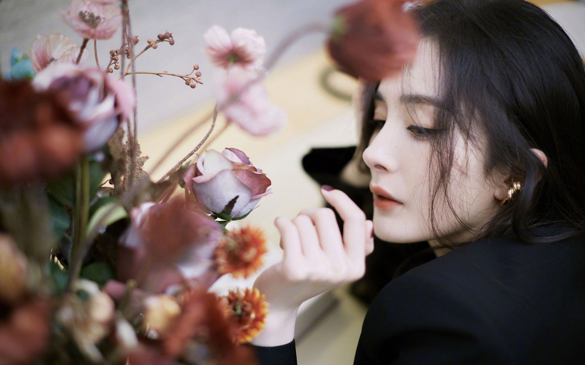 爱游戏体育APP下载-基：全黑队防线的“主心骨”，他为队友提供了无懈可击的保护