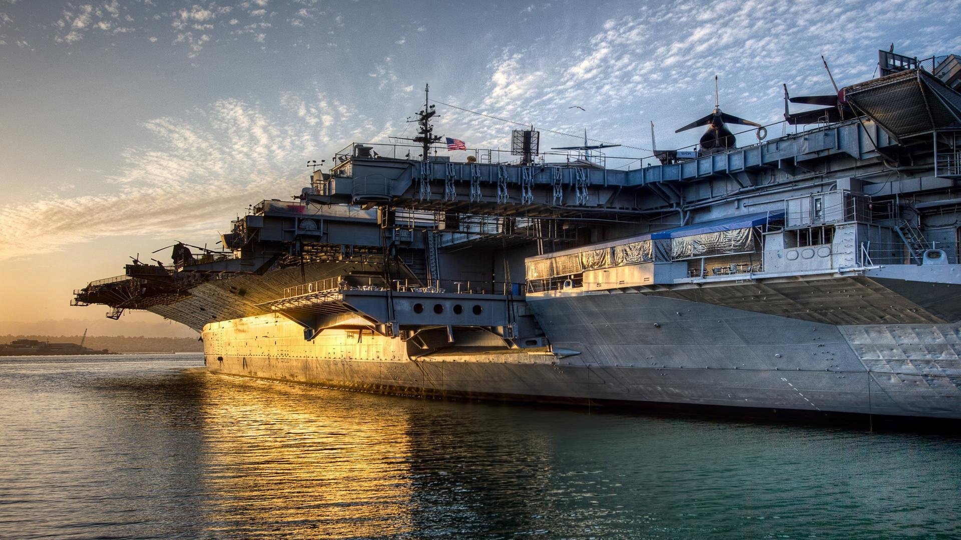 爱游戏娱乐平台-马修·图穆亚在橄榄球冠军锦标赛中展现强大进攻威胁，nfl马修